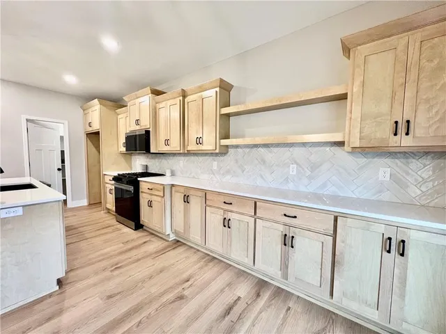 $551,400 | 1909 Longview Drive, Liberty, MO 64068