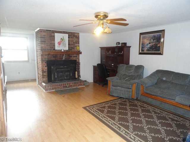 383 Rainbow Road Advance, NC 27006 - Photo 2 of 10 Living Room.