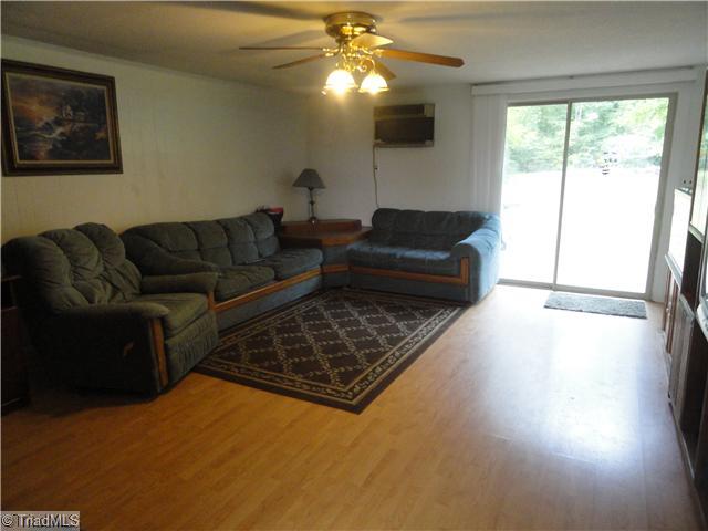383 Rainbow Road Advance, NC 27006 - Photo 3 of 10 Living Room.