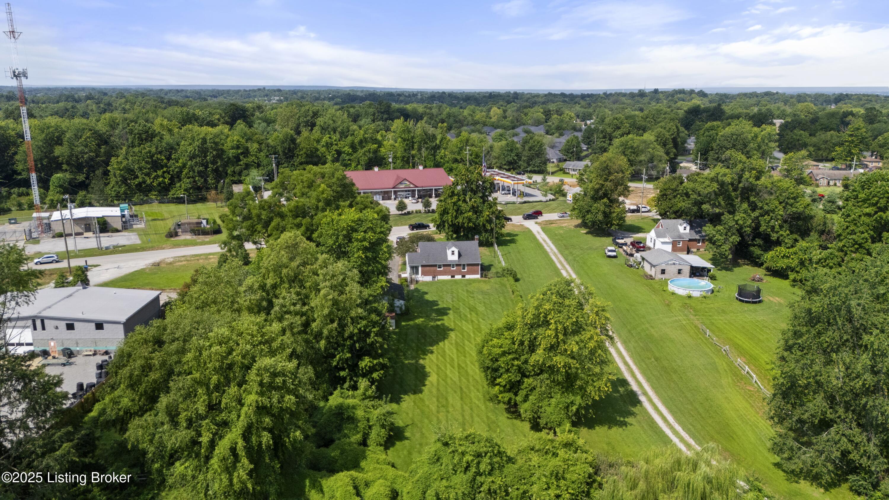 5501 Billtown Road Louisville, KY 40299 - Photo 4 of 16 dji_20250730112756_0003_d