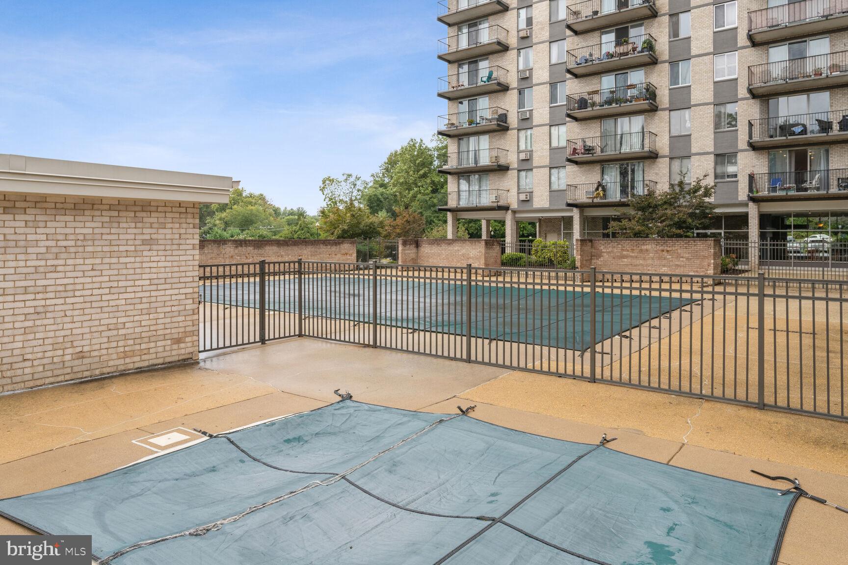 3245 Rio Drive, Unit 915 Falls Church, VA 22041 - Photo 27 of 31 a view of outdoor space
