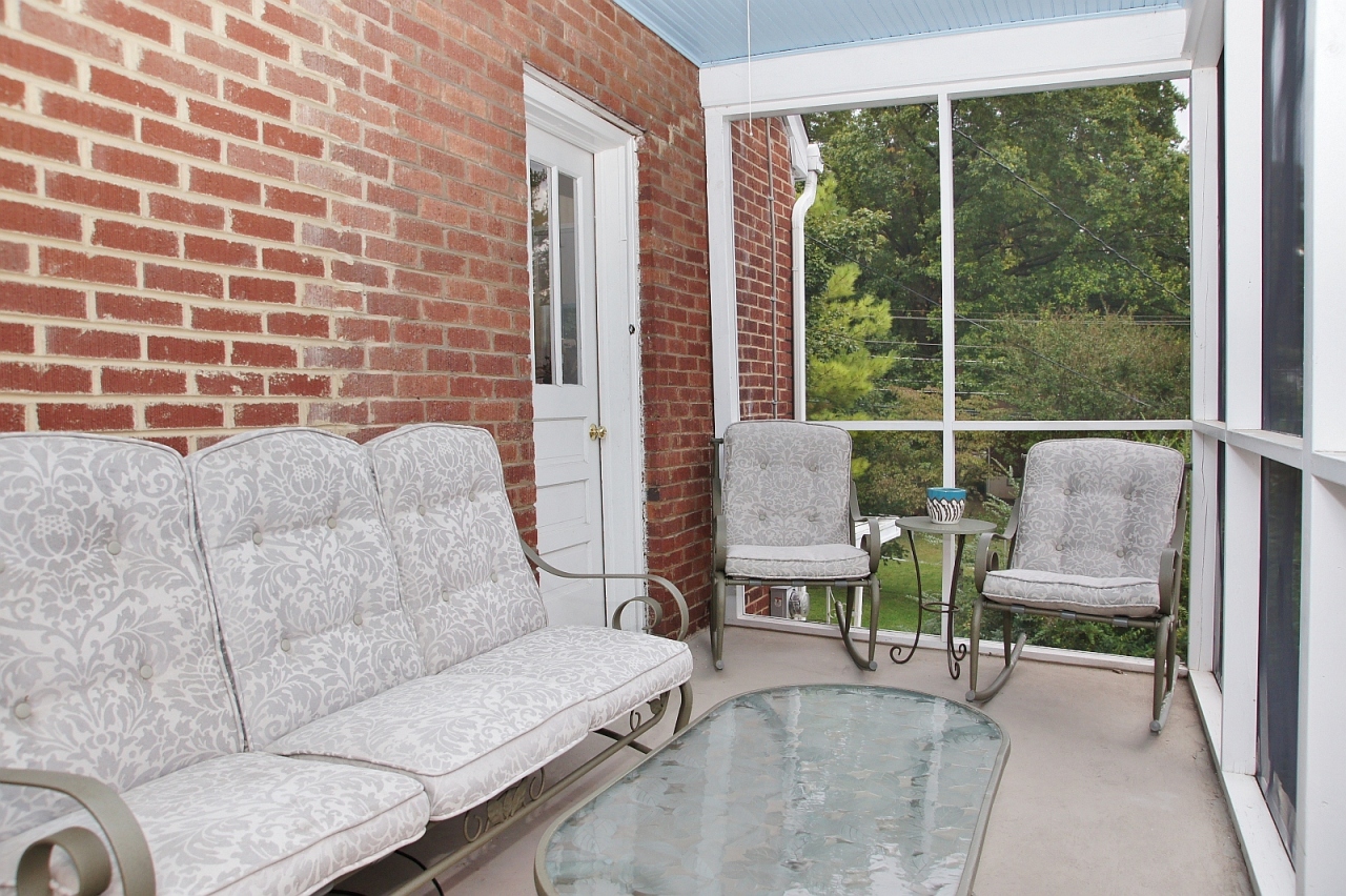 1922 Langdon Road Southwest Roanoke, VA 24015 - Photo 14 of 37 dsc04053