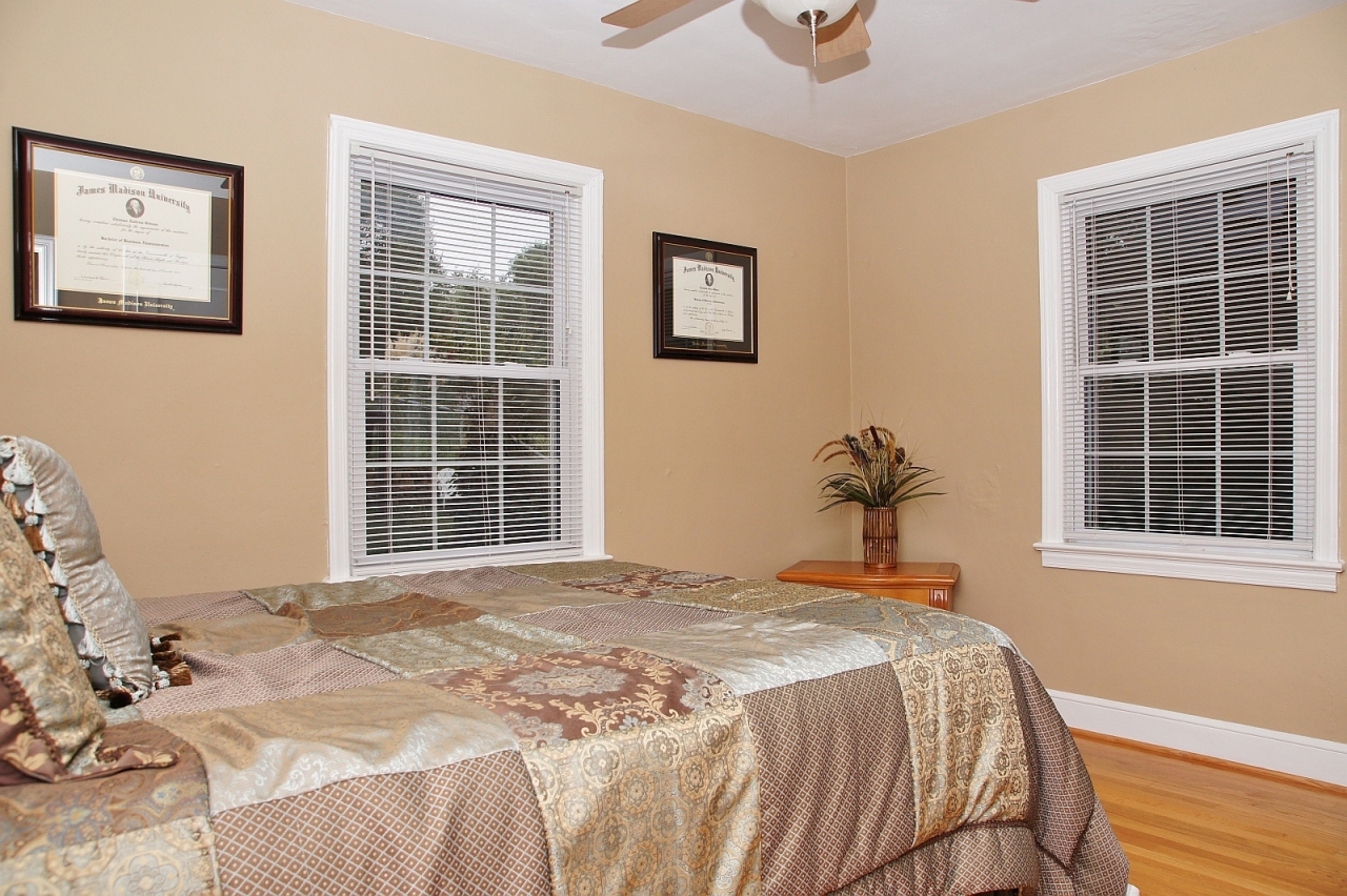 1922 Langdon Road Southwest Roanoke, VA 24015 - Photo 20 of 37 dsc04067