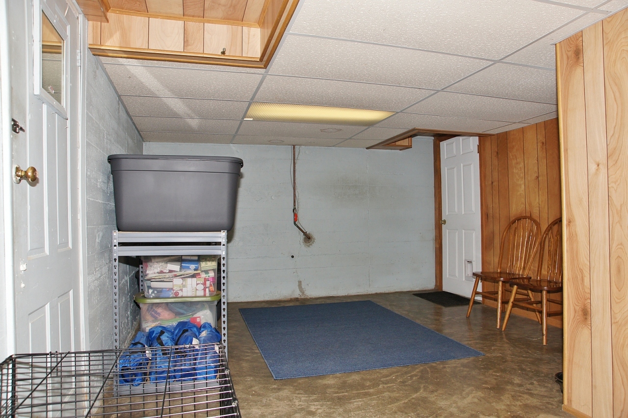 1922 Langdon Road Southwest Roanoke, VA 24015 - Photo 28 of 37 dsc04097