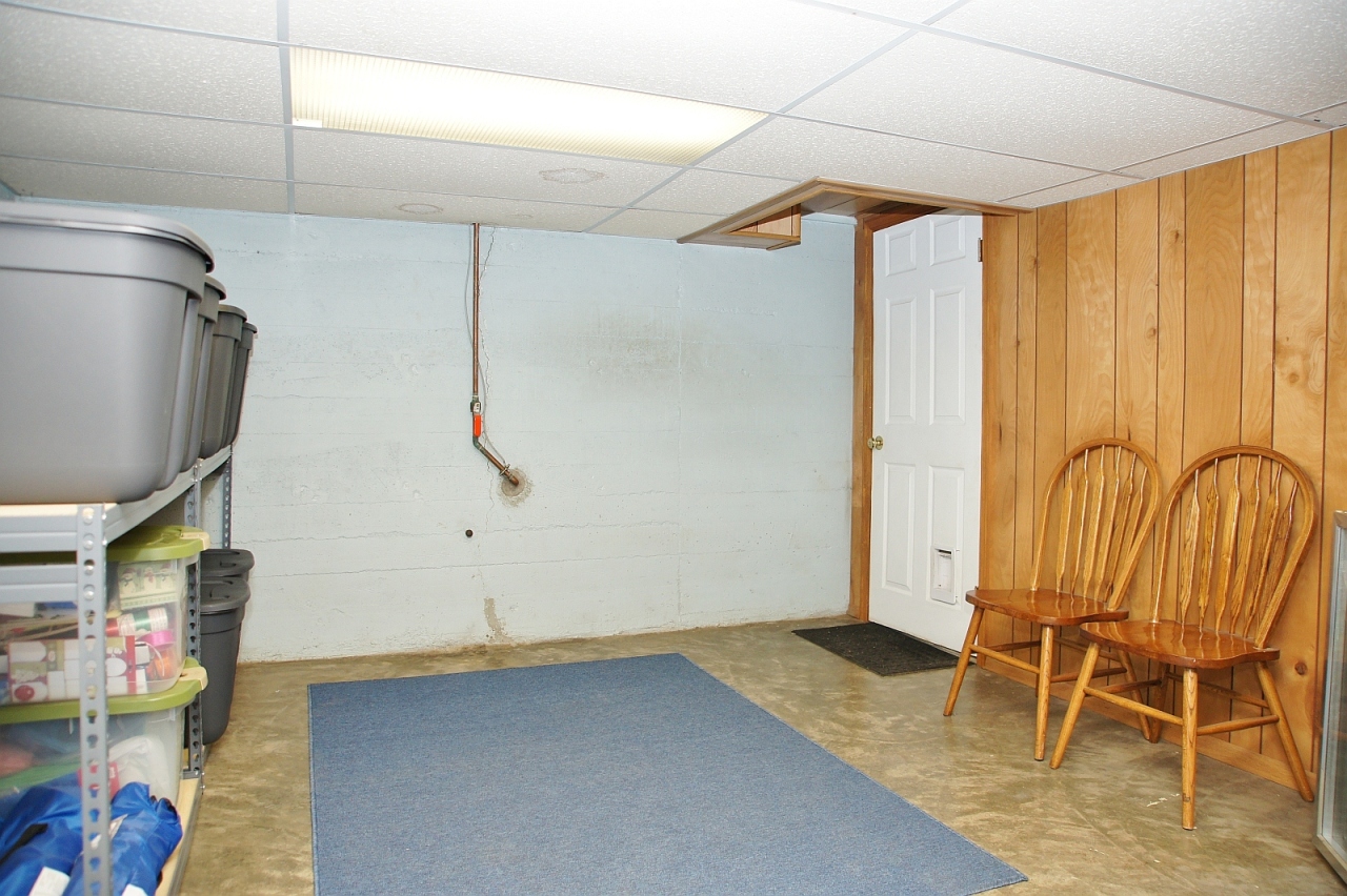 1922 Langdon Road Southwest Roanoke, VA 24015 - Photo 31 of 37 dsc04109