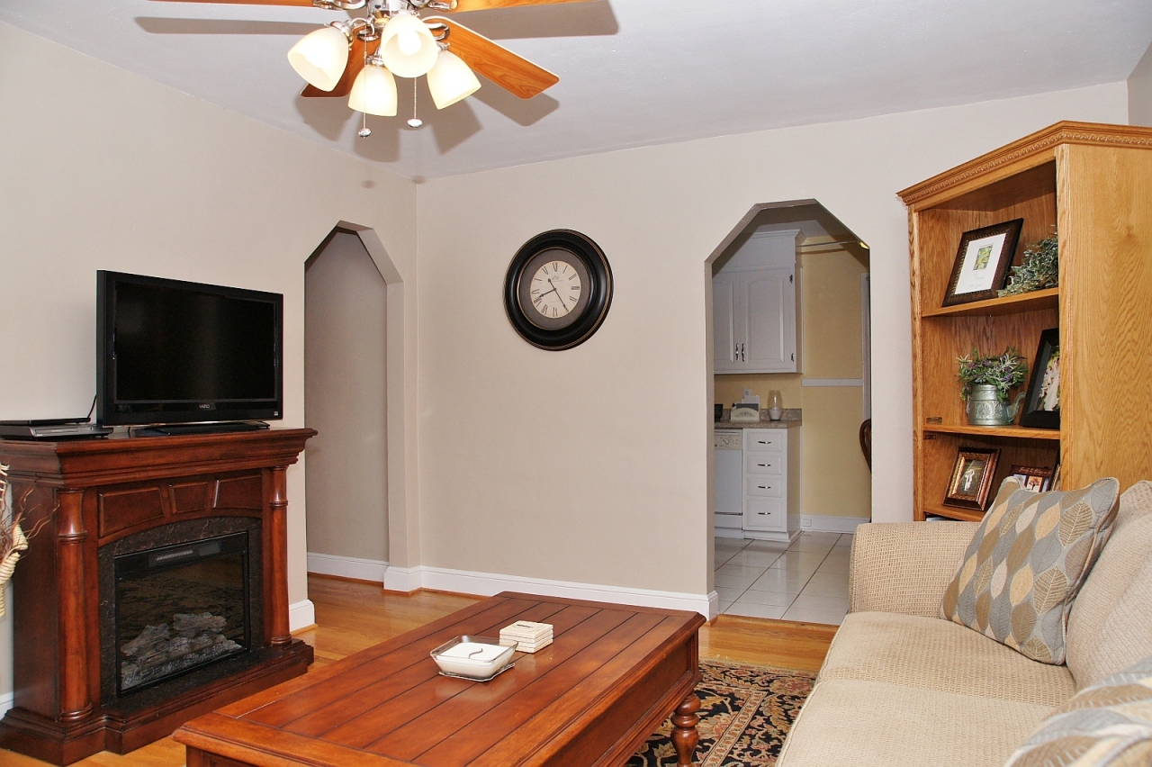 1922 Langdon Road Southwest Roanoke, VA 24015 - Photo 9 of 37 dsc04042