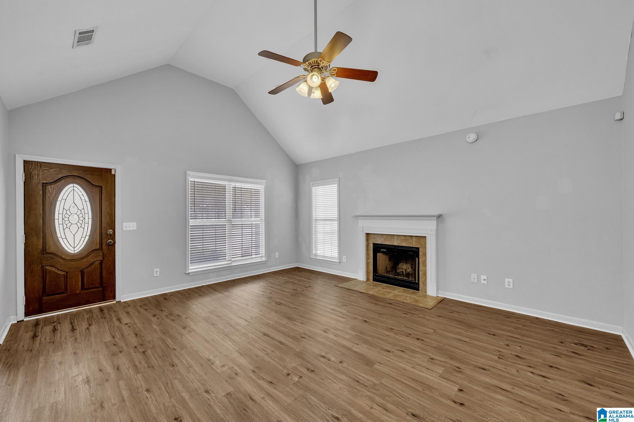 137 Spring Street Calera, AL 35040 - Photo 6 of 31