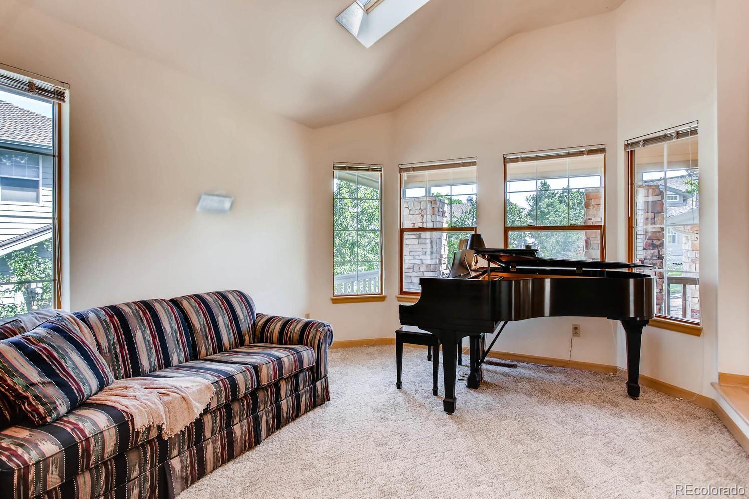 9389 Prairie View Drive Highlands Ranch, CO 80126 - Photo 13 of 34 Gallery Image 13