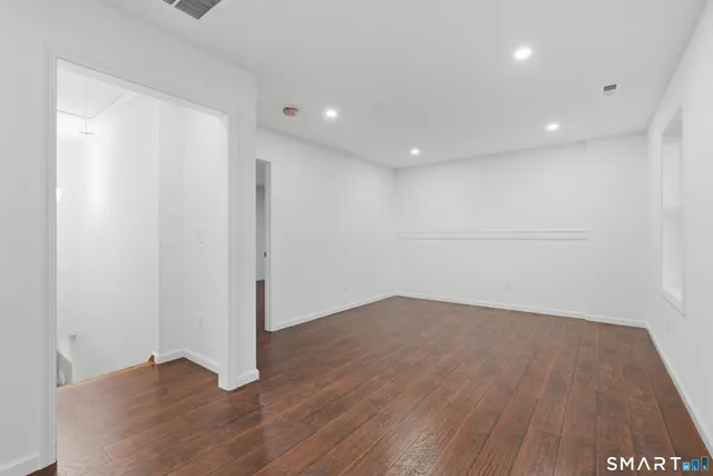 $499,000 | 26 Crescent Drive, Danbury, CT 06810