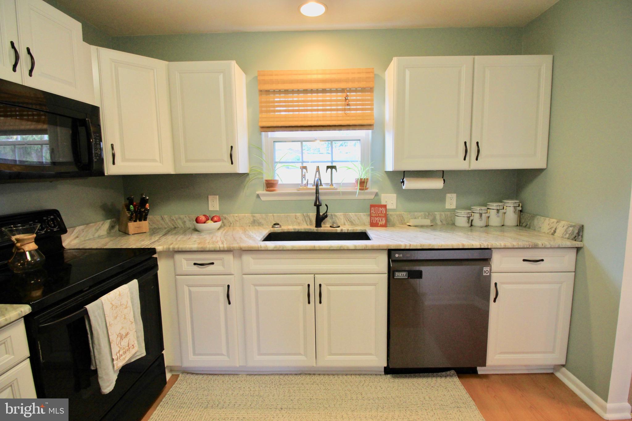 5166 Erie Road Harrisburg, PA 17111 - Photo 12 of 33 Gallery Image 12