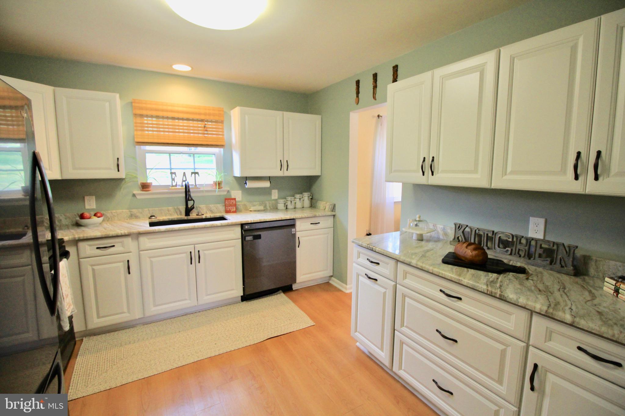 5166 Erie Road Harrisburg, PA 17111 - Photo 13 of 33 Gallery Image 13