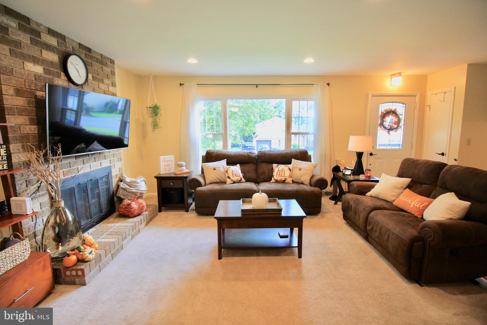 5166 Erie Road Harrisburg, PA 17111 - Photo 4 of 33 Gallery Image 4