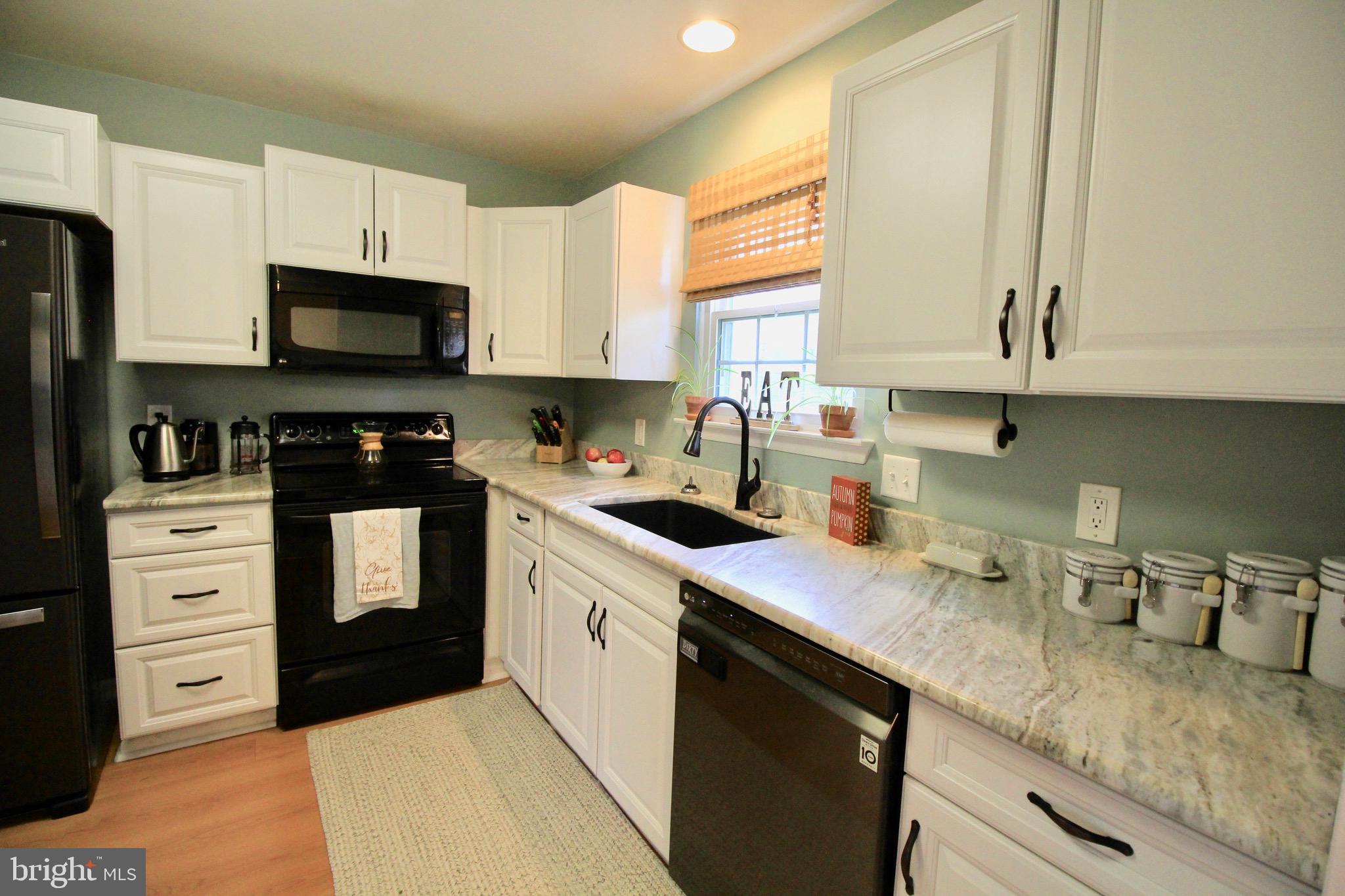 5166 Erie Road Harrisburg, PA 17111 - Photo 10 of 33 Gallery Image 10