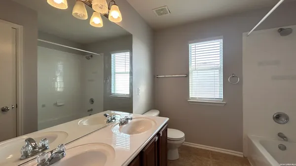 $1,995 | 15519 Grey Fox Terrace, San Antonio, TX 78255