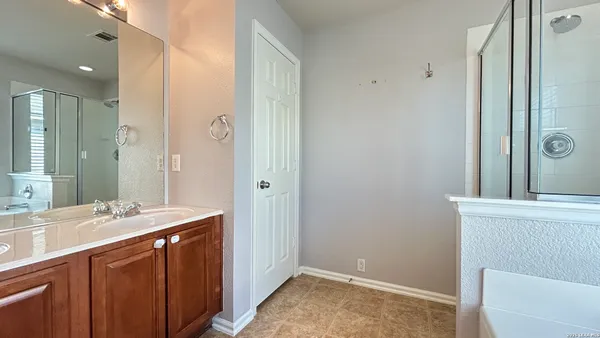 $1,995 | 15519 Grey Fox Terrace, San Antonio, TX 78255