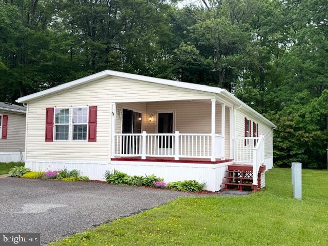 16 Doe Drive Elkton, MD 21921 - Photo 2 of 32 a house view with a garden space