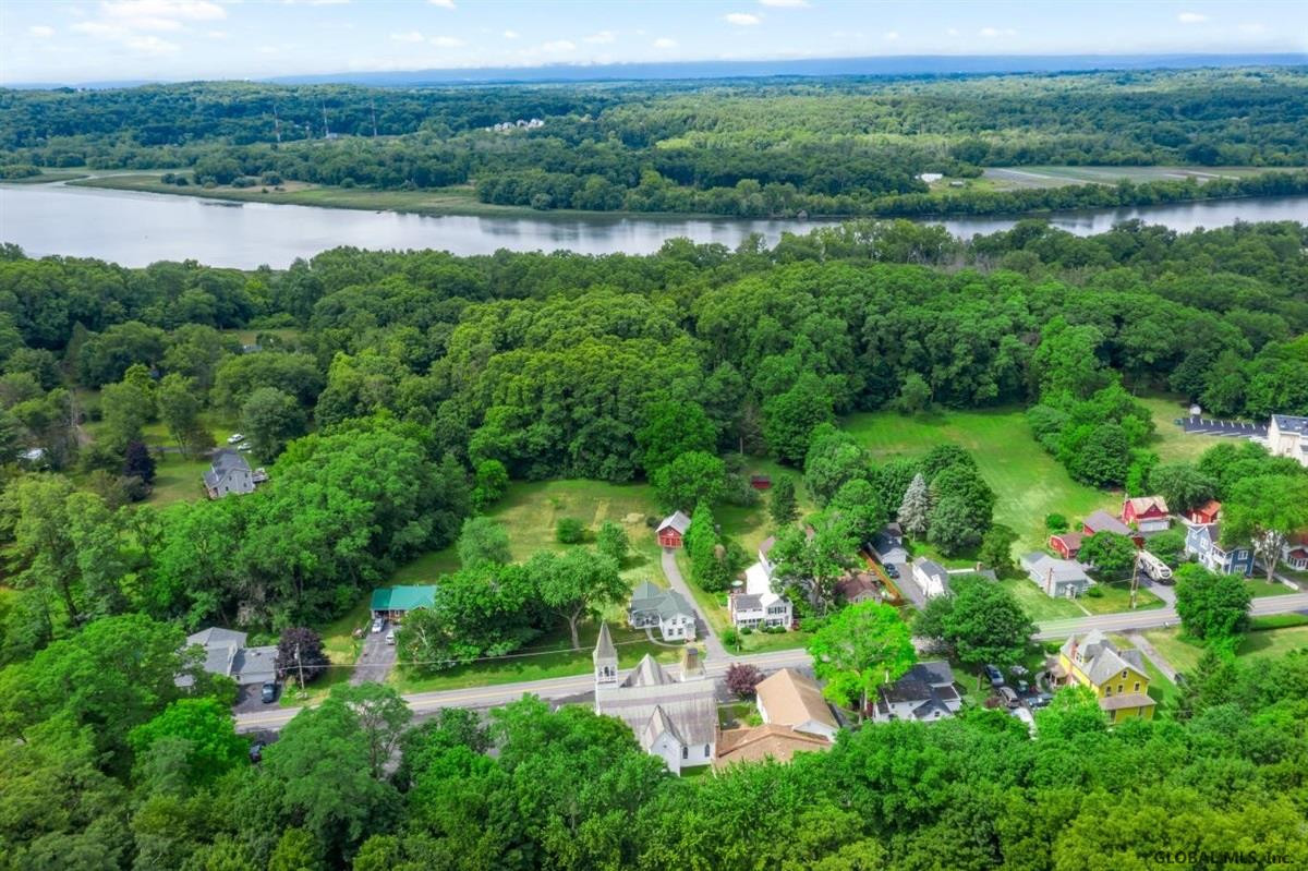 336 Riverview Road Rexford, NY 12148 - Photo 47 of 63 Photo 48