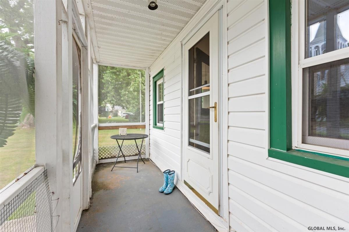 336 Riverview Road Rexford, NY 12148 - Photo 5 of 63 Photo 5