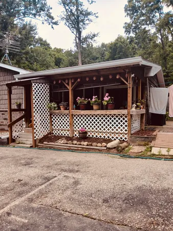 $209,900 | 104 Cardinal Drive, Coldwater, MI 49036