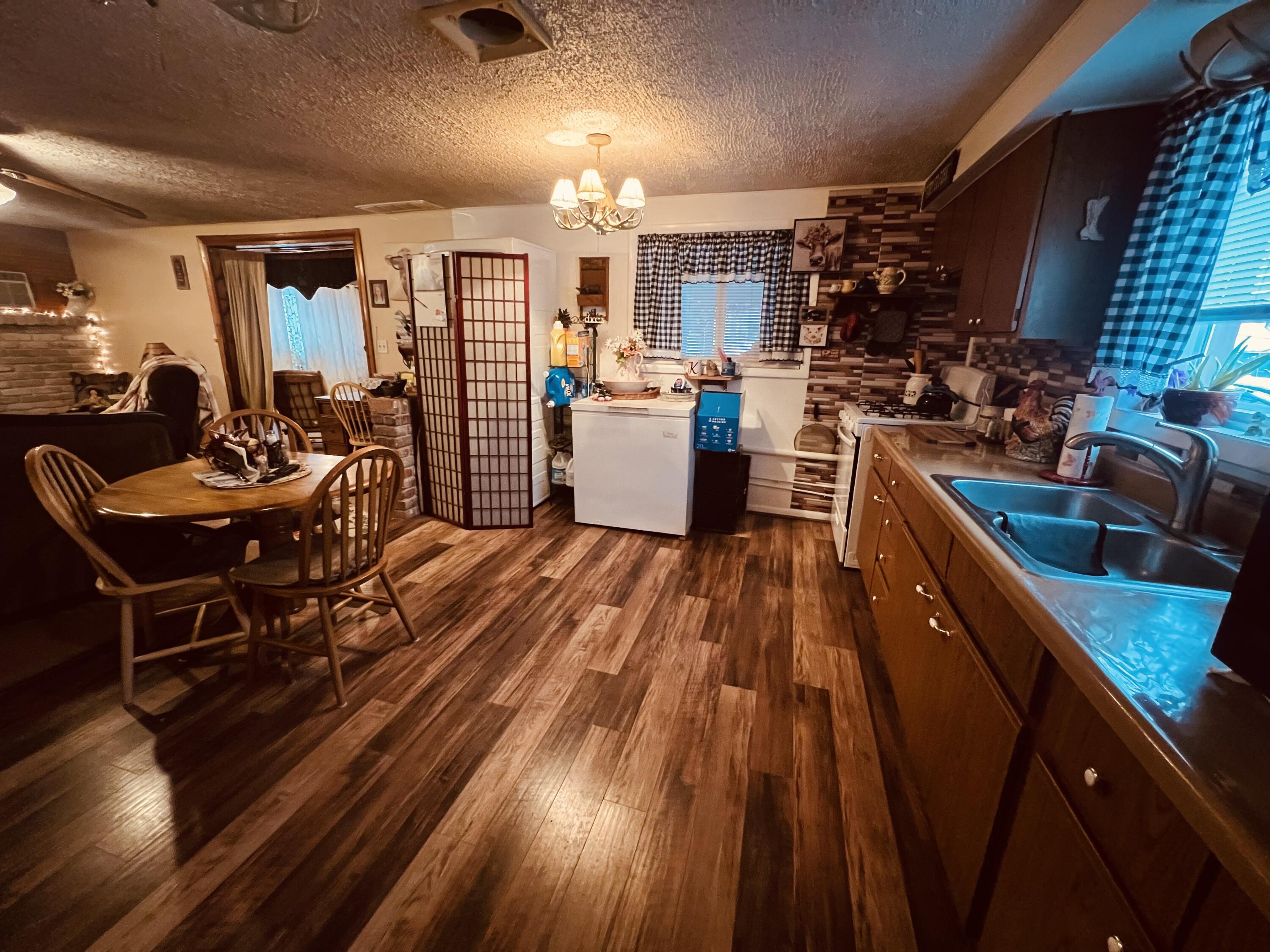 104 Cardinal Drive Coldwater, MI 49036 - Photo 2 of 23 IMG_5753