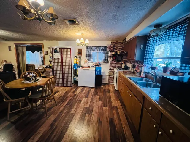 $215,000 | 104 Cardinal Drive, Coldwater, MI 49036