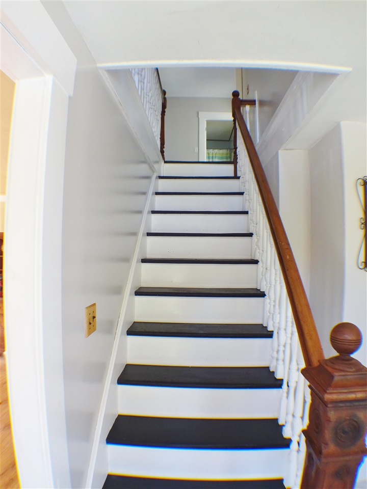 54 Old Deerfield Road Candia, NH 03034 - Photo 10 of 16