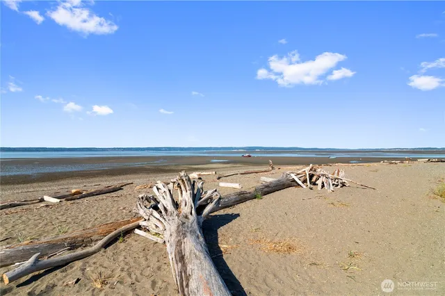 $649,999 | 18826 94th Drive Northwest, Stanwood, WA 98292