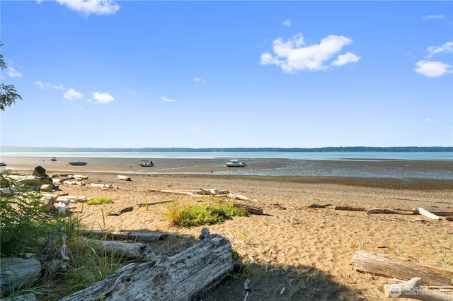 $649,999 | 18826 94th Drive Northwest, Stanwood, WA 98292