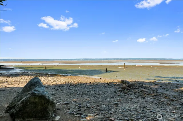 $649,999 | 18826 94th Drive Northwest, Stanwood, WA 98292