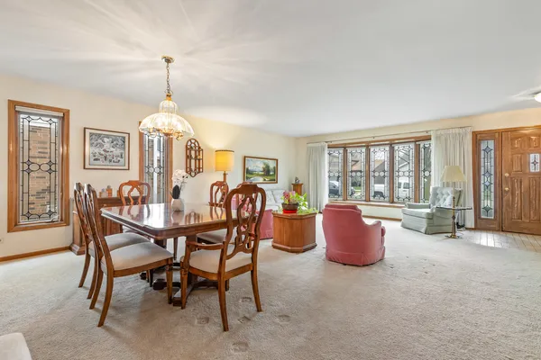 $499,627 | 1483 Heather Lane, Des Plaines, IL 60018