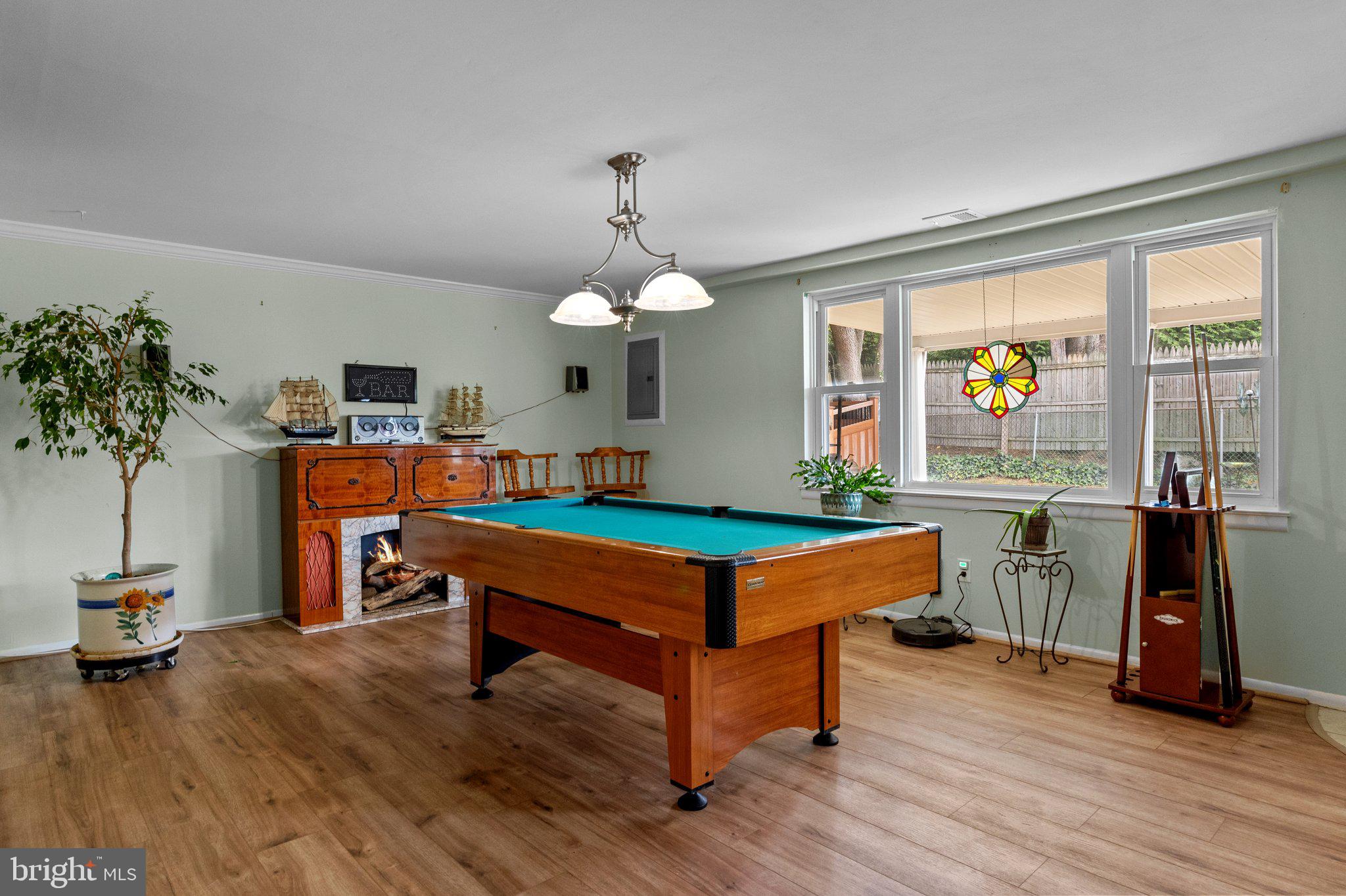 3233 Dale Road Bensalem, PA 19020 - Photo 17 of 27 Family Room