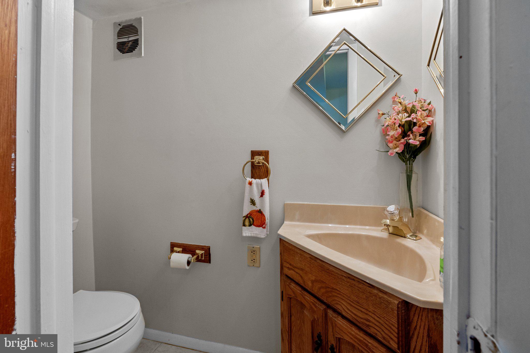 3233 Dale Road Bensalem, PA 19020 - Photo 20 of 27 Half Bath