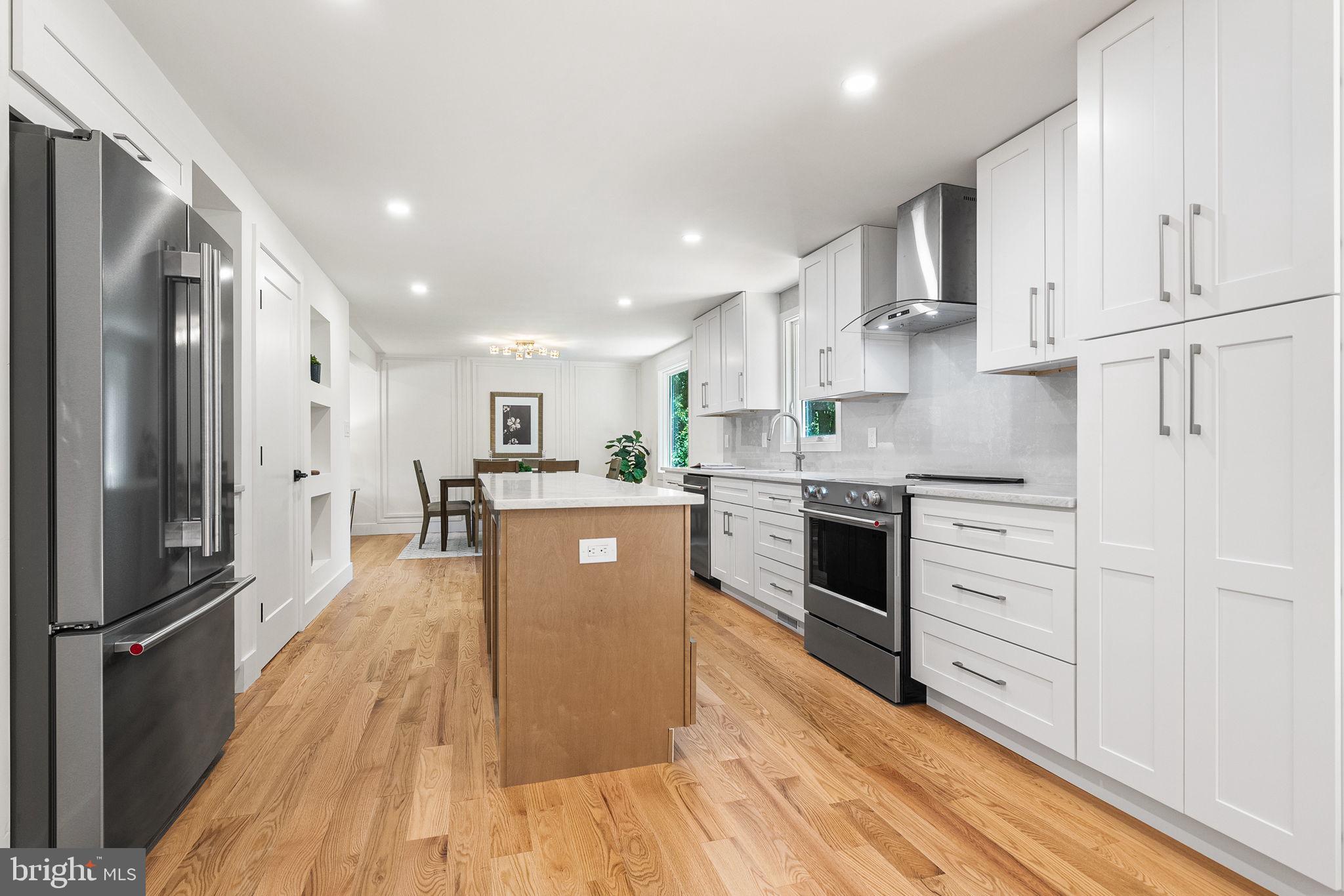 2851 Edgelea Road Vienna, VA 22181 - Photo 20 of 69