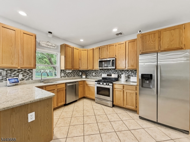 323 Frank Applegate Road Jackson, NJ 08527 - Photo 15 of 47
