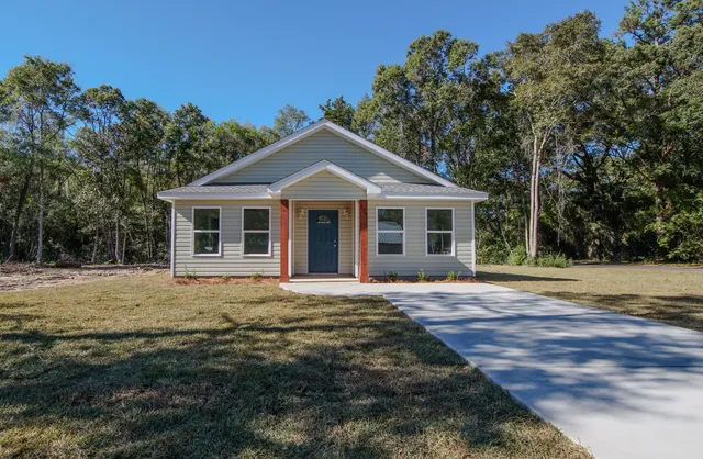 $269,000 | 374 South 20th Street, DeFuniak Springs, FL 32435