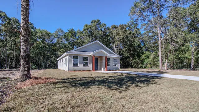 $269,000 | 374 South 20th Street, DeFuniak Springs, FL 32435