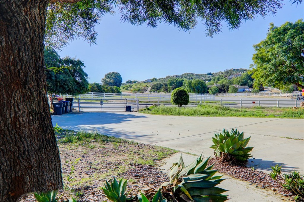 16950 Scottsdale Road Riverside, CA 92504 - Photo 12 of 45