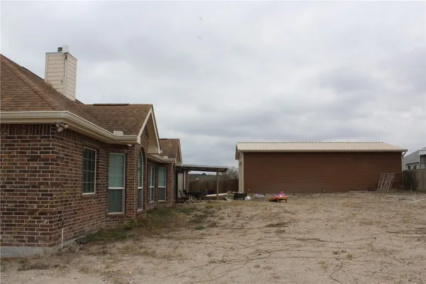 $355,000 | 137 Lk Vw Terrace, Three Rivers, TX 78071