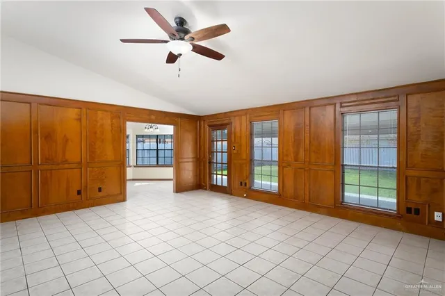 $1,695 | 6609 North 16th Street, McAllen, TX 78504