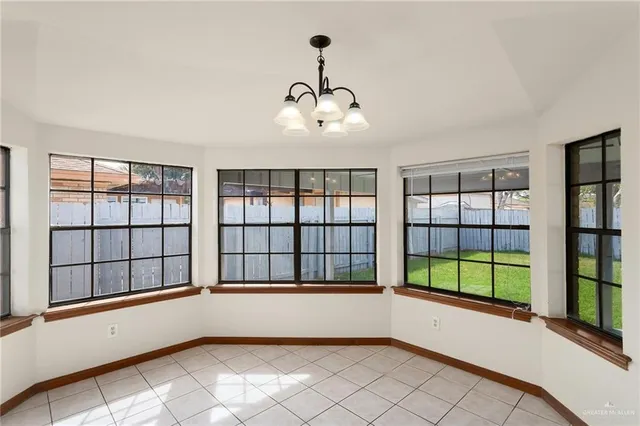 $1,695 | 6609 North 16th Street, McAllen, TX 78504