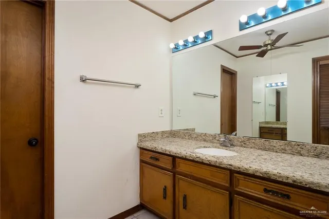 $1,695 | 6609 North 16th Street, McAllen, TX 78504