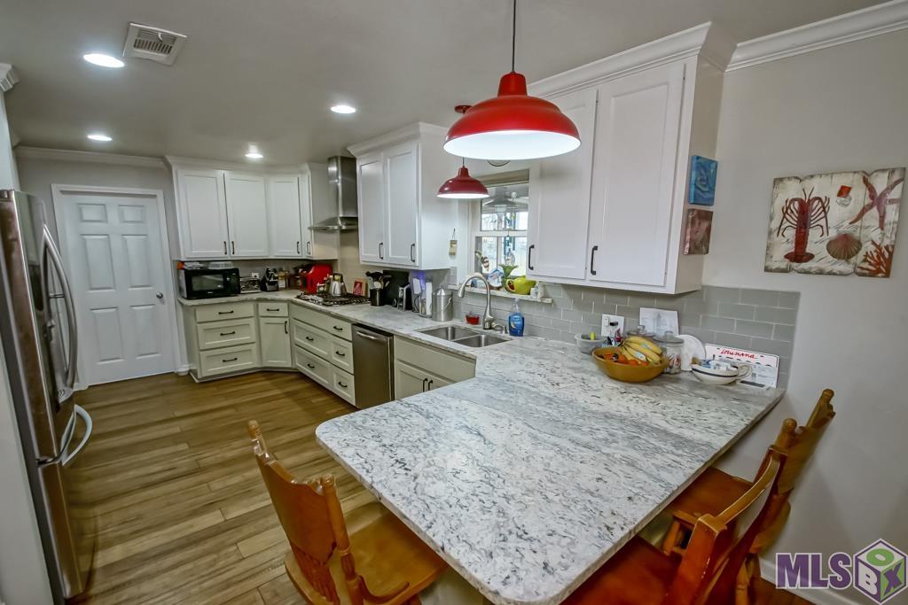 20354 Plank Road Zachary, LA 70791 - Photo 14 of 29