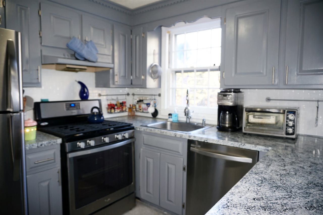 81 Cannongate III Road Nashua, NH 03063 - Photo 8 of 16 Gallery Image 8