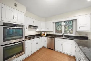 $799,000 | 2130 Mallard Drive, Northbrook, IL 60062