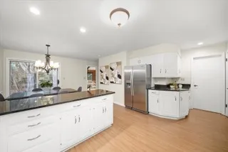 $799,000 | 2130 Mallard Drive, Northbrook, IL 60062