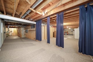 2130 Mallard Drive Northbrook, IL 60062 - Photo 24 of 28 a view of an empty room