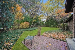 2130 Mallard Drive Northbrook, IL 60062 - Photo 26 of 28 a view of a yard with plants and large trees