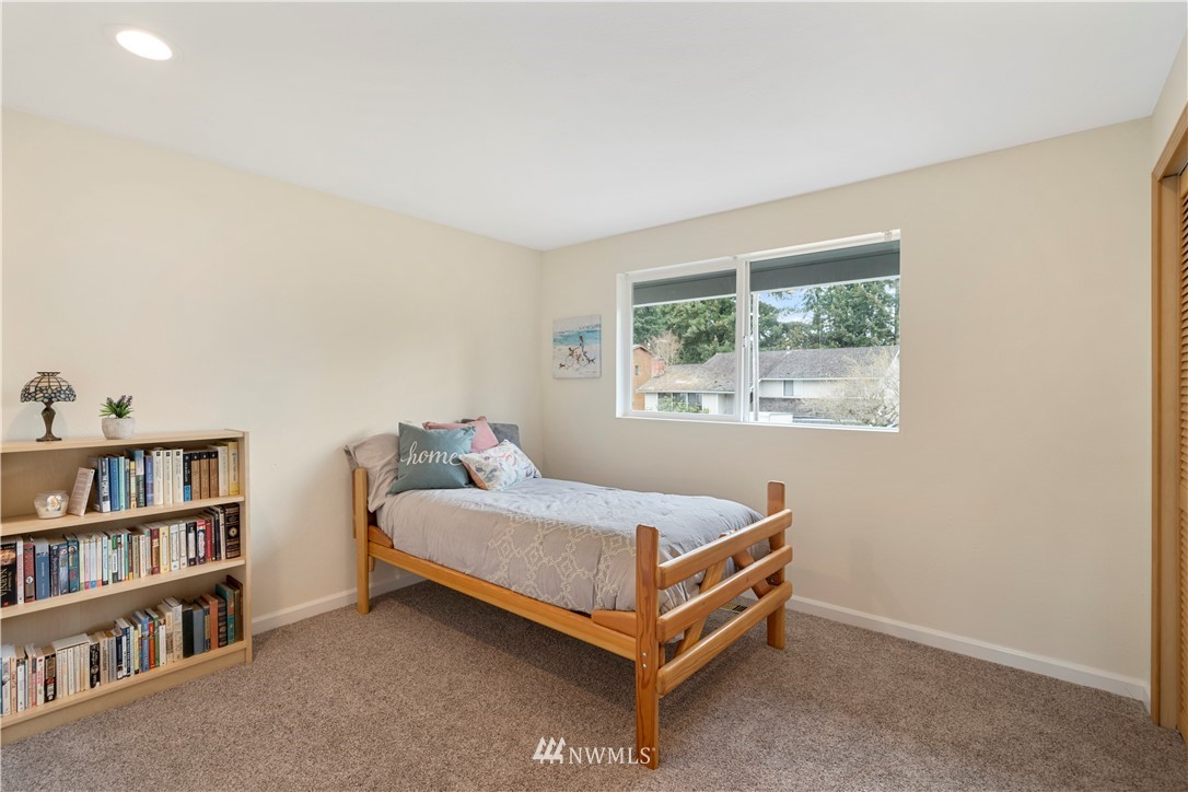 12115 Northeast 163rd Street Bothell, WA 98011 - Photo 13 of 25 Gallery Image 13
