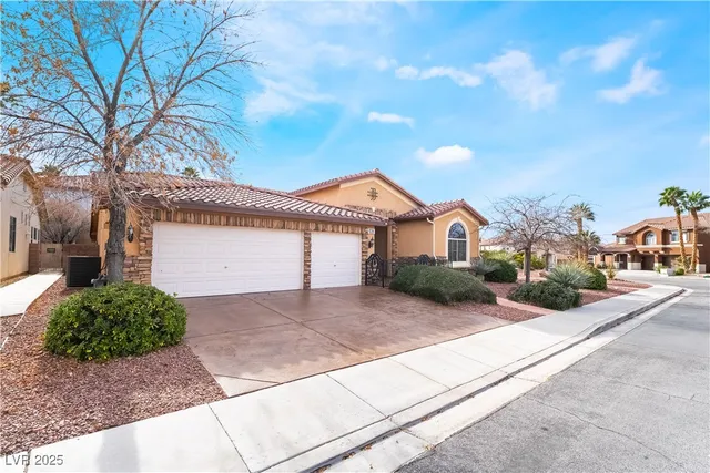 $709,900 | 1026 Belle River Court, Henderson, NV 89052