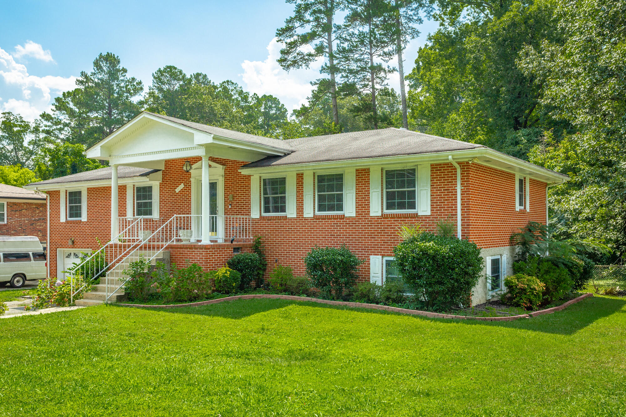 1060 Shallowford Road Chattanooga, TN 37411 - Photo 3 of 35 1060 Shallowford Rd. HD-5